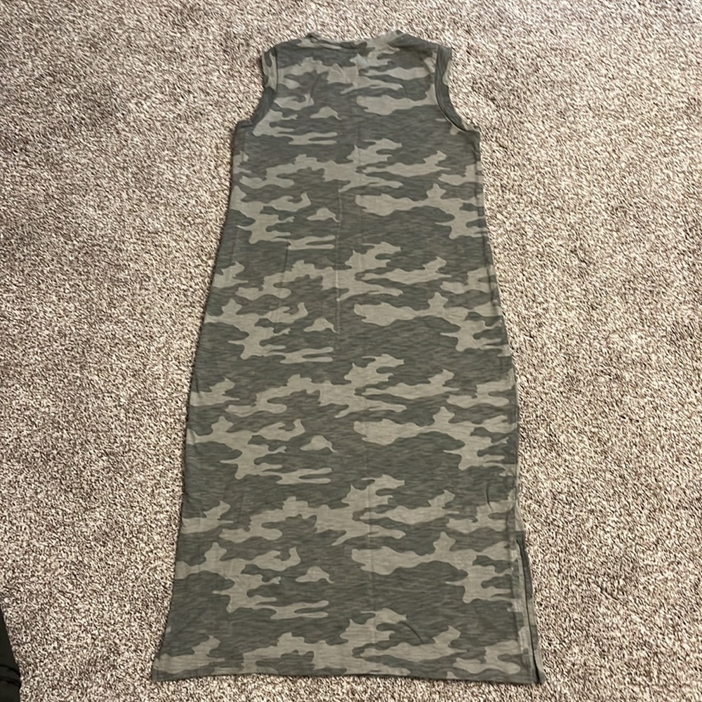 Universal Thread Camo Maxi - Picture 2 of 4